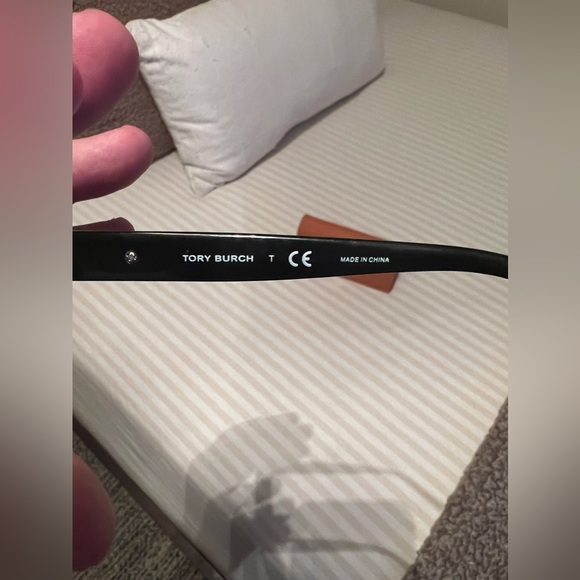 Excellent Used Condition | Tory Burch Women’s Sunglasses - Picture 9 of 10